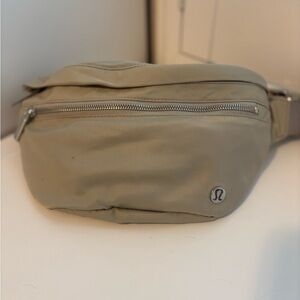 Lululemon Athletica Sage Belt Bag